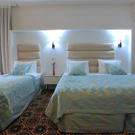 Hotel Romanita Бая-Маре Экстерьер фото